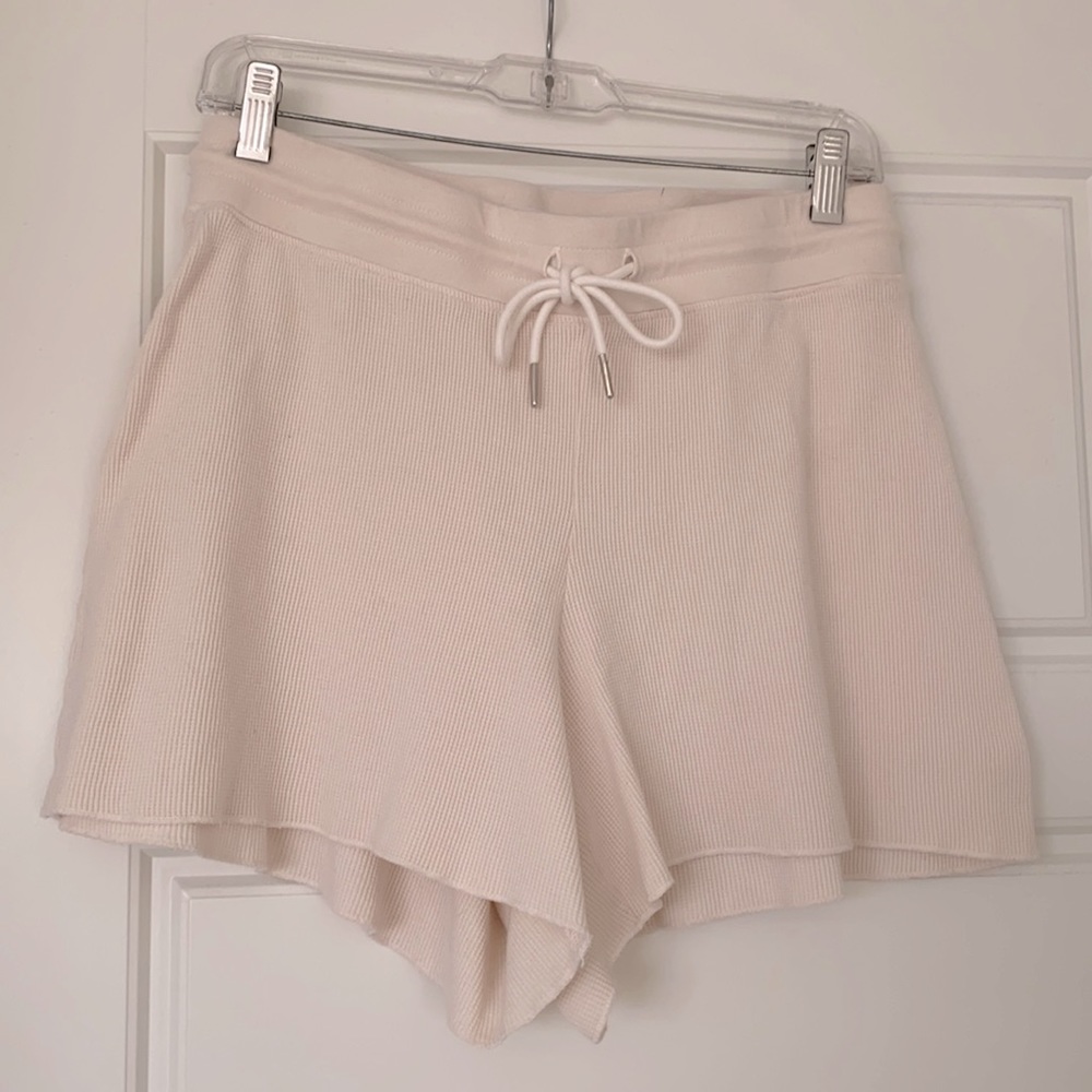 MATE the Label Thermal Shorts